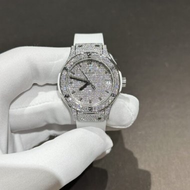 Hublot Classic Fusion Best Replica Watch White Full Moissanite Diamonds 33mm