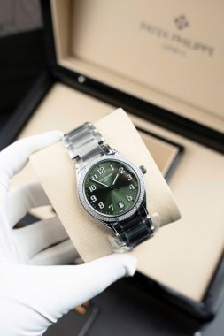 Patek Philippe Copies Watches Twenty 4 7300 Green Dial Metal Wire 36mm