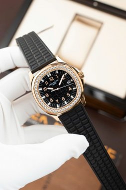 Patek Philippe Best Replicas Aquanaut 5067 Customized Moissanite Diamonds PPF Factory 35.6mm