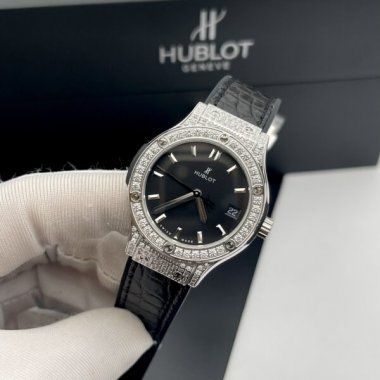 Hublot Classic Fusion Replica Watches Womens Black Dial HB Factory 33mm