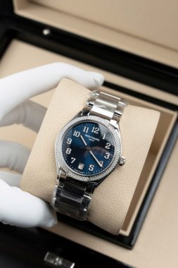 Patek Philippe Twenty 4 7300 Replica Watches Blue Dial Metal Wire 36mm