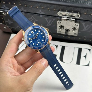 Omega Seamaster Diver 300M Replica Watch Blue Dial Rubber Strap VSF 42mm