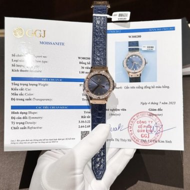 Hublot Replica 1:1 Watch With Moissanite Diamonds Blue 33mm