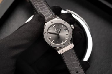Hublot Women’s Replica 11 Watch Gray Dial Leather Strap HBF 33mm