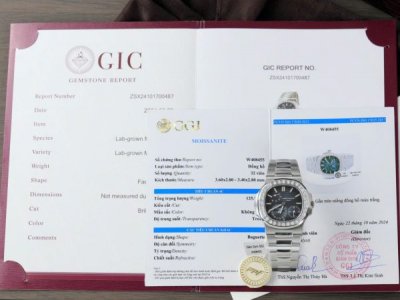 Patek Philippe Nautilus 5724G Refined Dial Copies Watch Custom Diamonds Moissanite Baguette 40mm