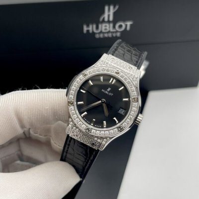Hublot Classic Fusion Replica Watches Womens Black Dial HB Factory 33mm