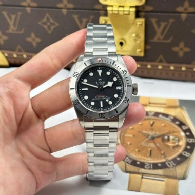 Tudor Black Bay Steel M79730 Best Replica Watch Black Dial ZF Factory 41mm
