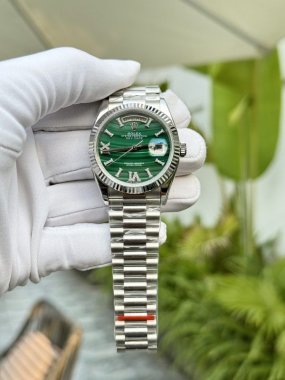 Rolex Best Replica Watches Day-Date Roman Numeral Pile 40mm