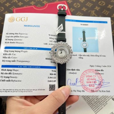 Chopard Happy Replica Watch Custom Diamonds Moissanite Hong Kong 36mm